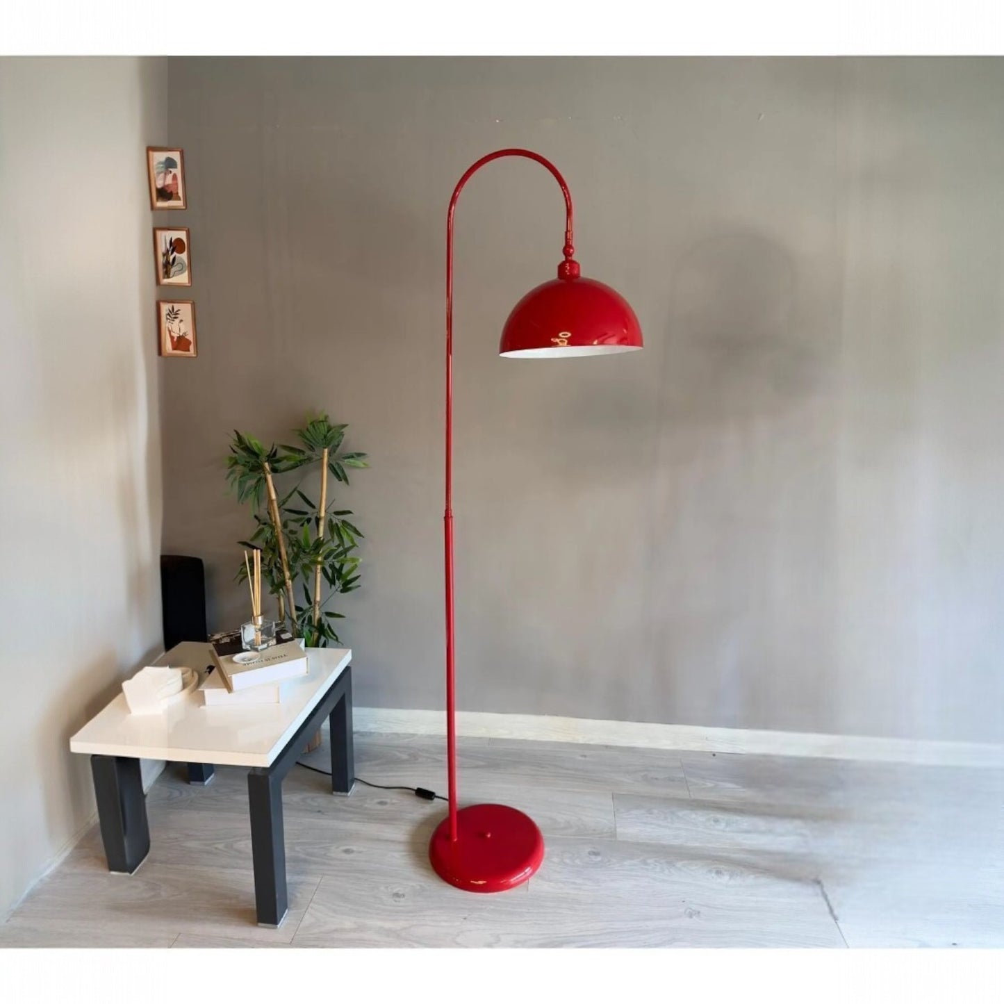 Stehlampe Moderne Stehlampe aus Metall mit E27, verstellbarer Lampenschirm