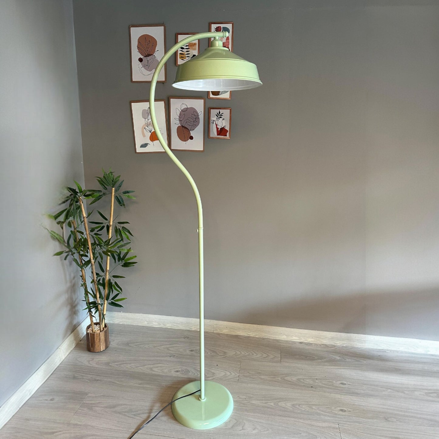 Stehlampe Svelan Bewegender Ufo Kopf Moderne Dekorative Metall Stehlampe