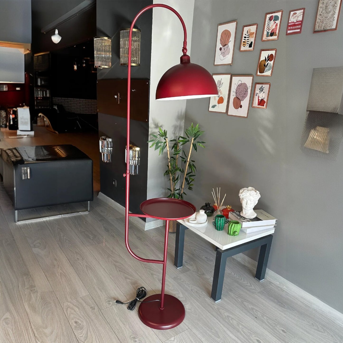 Stehlampe Gorkiede Stehleuchte Metall, E27 Fassung, verstellbarer Lampenschirm, Stehleuchte mit Ablage