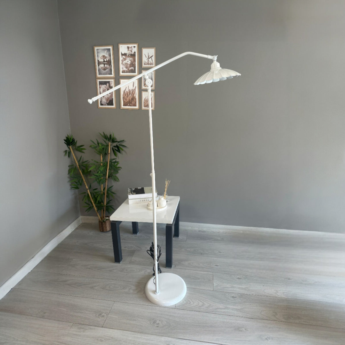 Stehlampe FKRisso Bewegender Ufo Kopf Moderne Dekorative Metall Stehlampe
