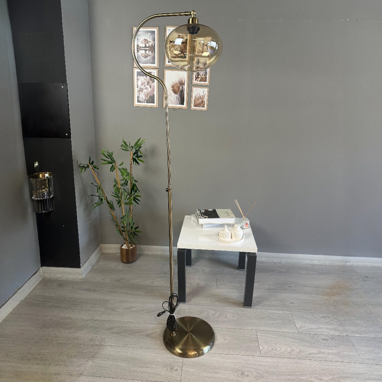 Tumbled Solvia Moving Head Moderne dekorative Metall Stehleuchte