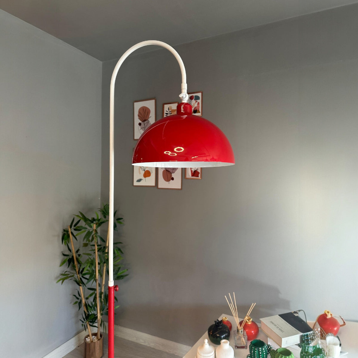 Stehlampe Moderne Stehlampe aus Metall mit E27, verstellbarer Lampenschirm