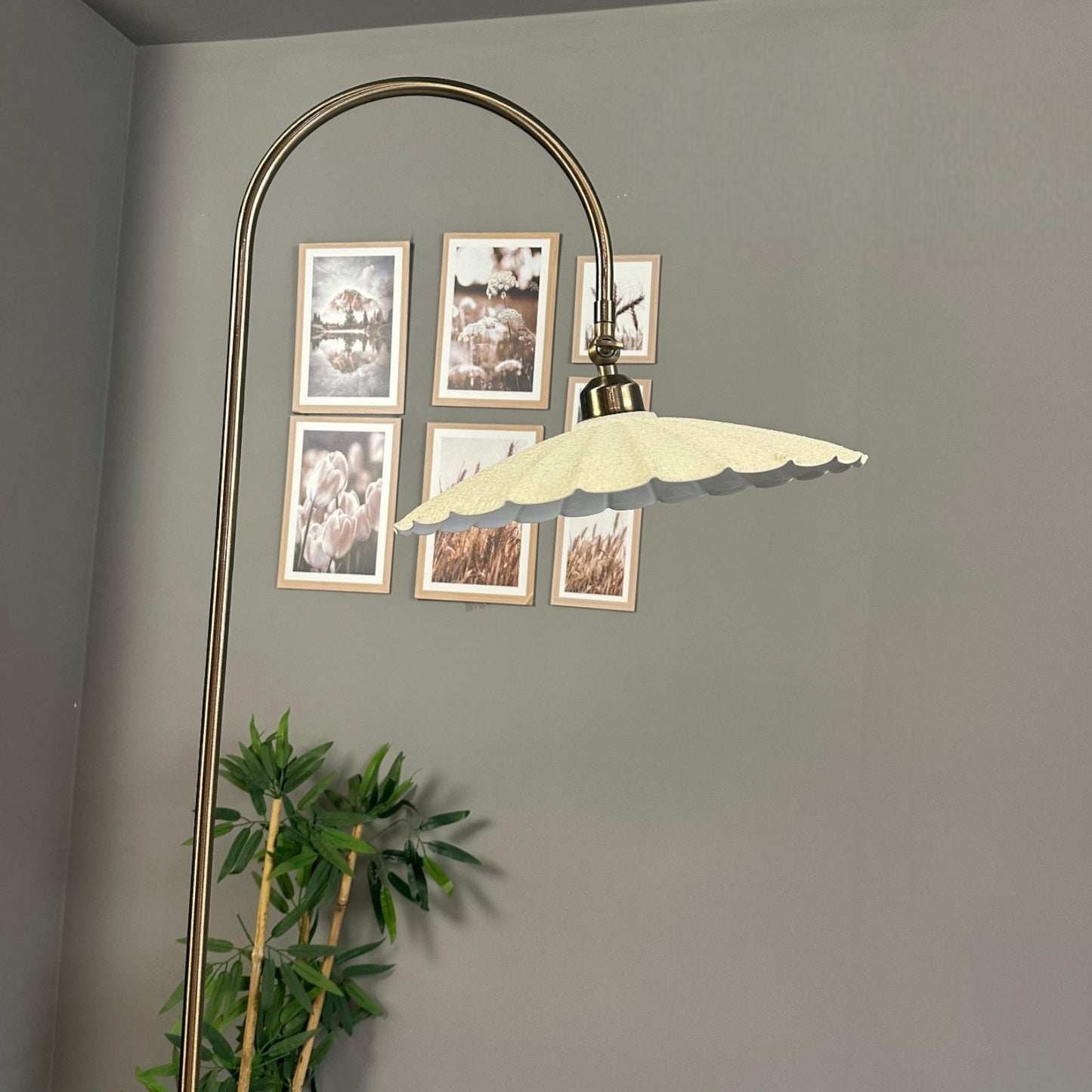 Stehlampe BRisso Bewegender Ufo Kopf Moderne Dekorative Metall Stehlampe