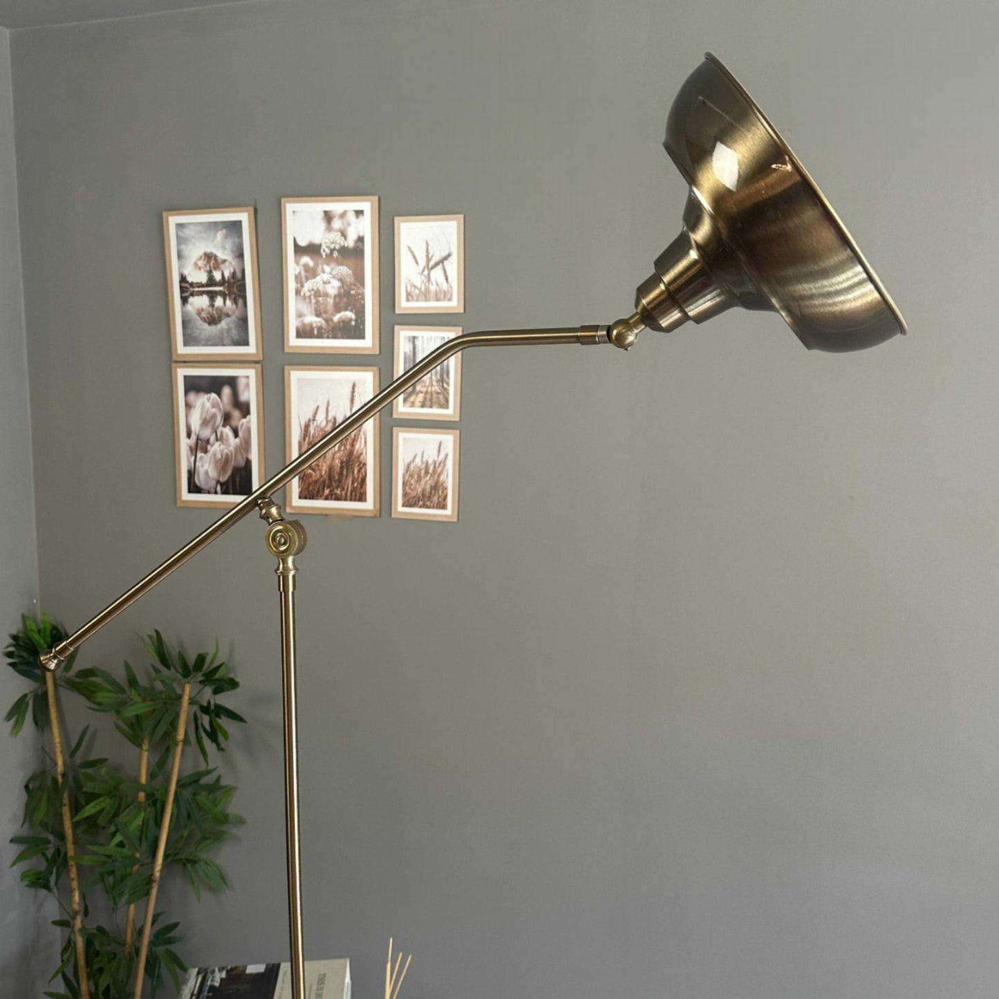 Stehlampe EFKol Bewegender Ufo Kopf Moderne Dekorative Metall Stehlampe