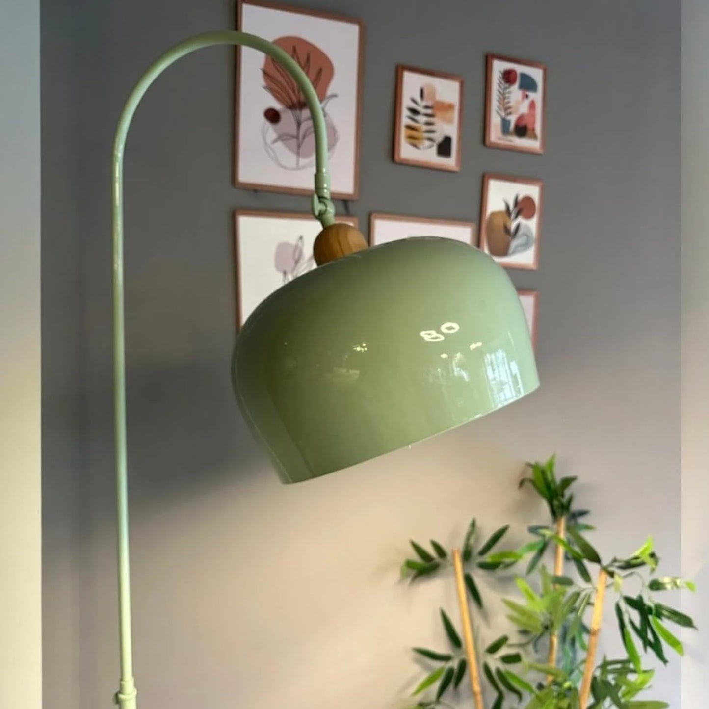 Stehlampe Gorkiede Stehlampe aus Metall mit E27, verstellbarer Lampenschirm