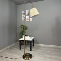 Stehlampe UCotella Bewegender Ufo Kopf Moderne Dekorative Metall Stehlampe