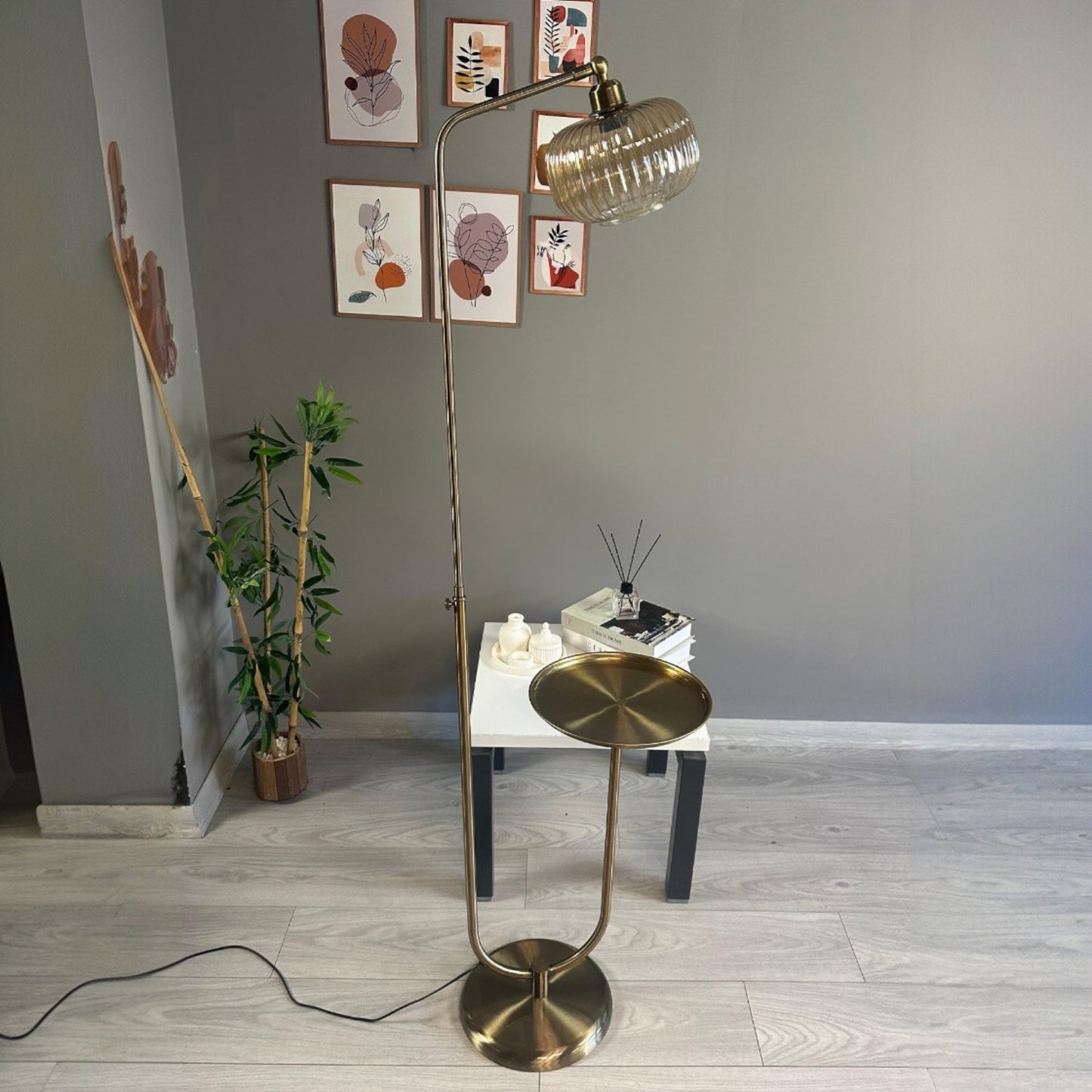Tumbled Mola Moving Head Moderne dekorative Metall Stehleuchte