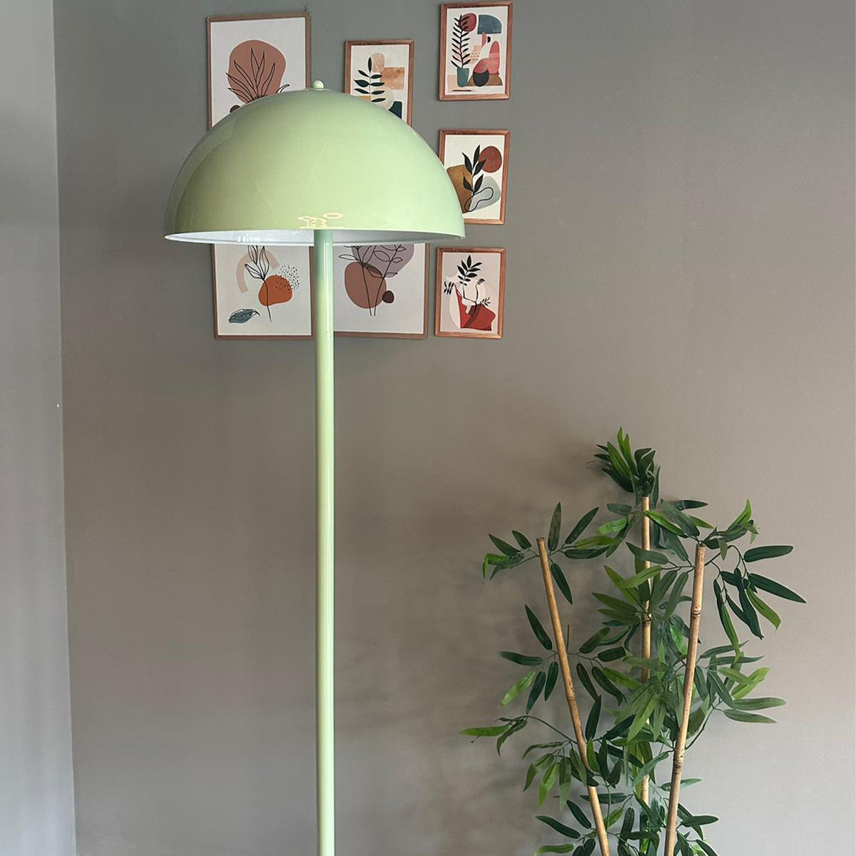 Stehlampe Moderne Stehlampe aus Metall mit E27, verstellbarer Lampenschirm